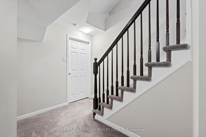 Photo 35 at 618 Via Campanale Avenue, Nepean (Longfields), Ottawa