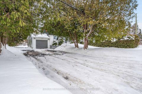 Photo 2 at 27 King Street, Richmond, Stittsville