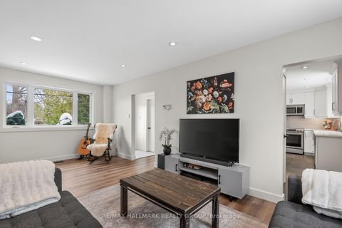 Photo 11 at 27 King Street, Richmond, Stittsville