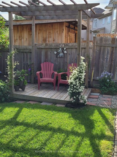 Photo 36 at 68 Polo Lane, Emerald Meadows/Trailwest, Kanata