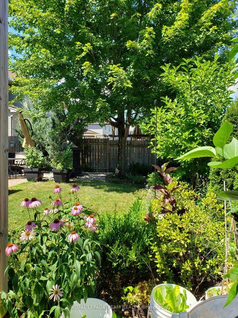 Photo 40 at 68 Polo Lane, Emerald Meadows/Trailwest, Kanata