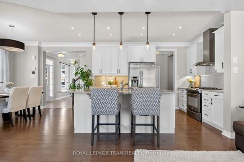 Photo 11 at 375 Meadowbreeze Drive, Emerald Meadows/Trailwest, Kanata