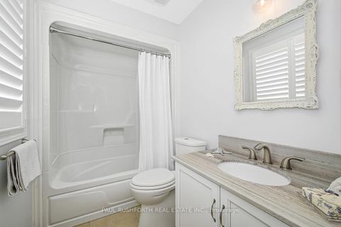 Photo 29 at 365 West Lake Circle, Huntley Ward (South East), Carp