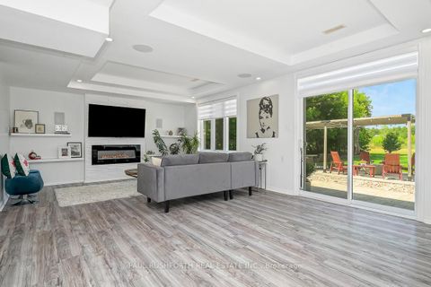 Photo 32 at 365 West Lake Circle, Huntley Ward (South East), Carp