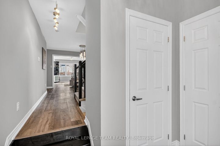 Photo 2 at 626 Bluegill Avenue, Nepean (Half Moon Bay), Ottawa