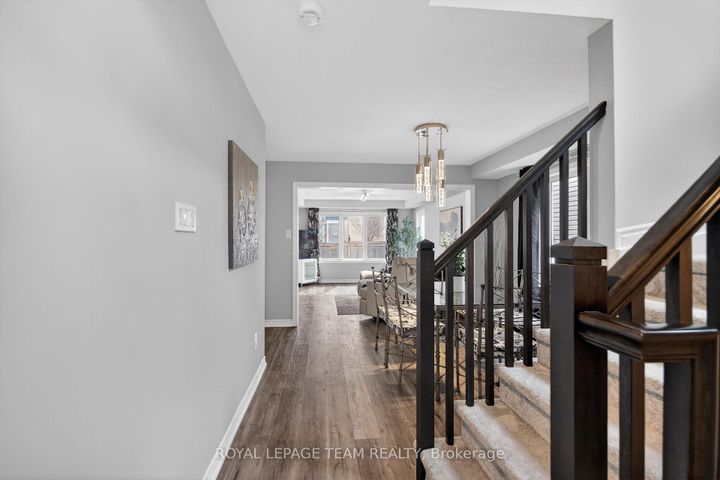 Photo 3 at 626 Bluegill Avenue, Nepean (Half Moon Bay), Ottawa