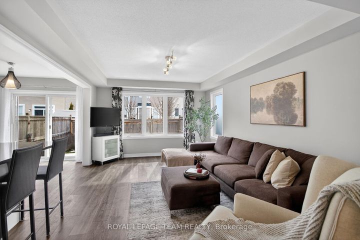 Photo 6 at 626 Bluegill Avenue, Nepean (Half Moon Bay), Ottawa