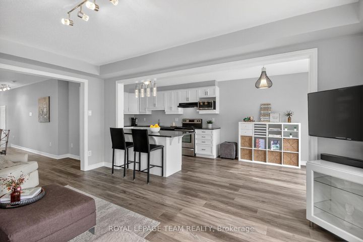 Photo 9 at 626 Bluegill Avenue, Nepean (Half Moon Bay), Ottawa