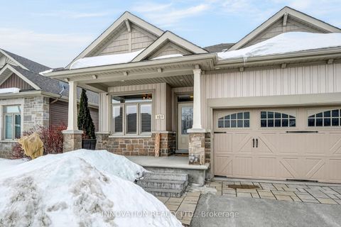 Photo 1 at 127 Elfin Grove W, Emerald Meadows/Trailwest, Kanata