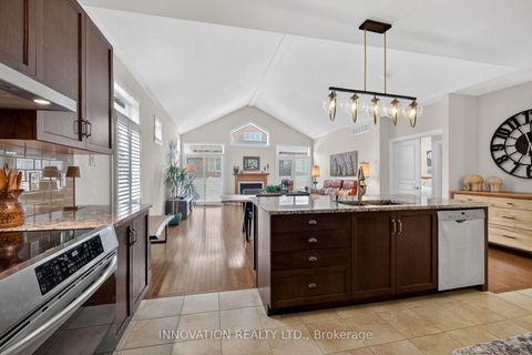 Photo 13 at 127 Elfin Grove W, Emerald Meadows/Trailwest, Kanata