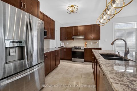 Photo 14 at 127 Elfin Grove W, Emerald Meadows/Trailwest, Kanata