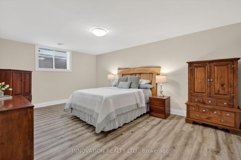 Photo 30 at 127 Elfin Grove W, Emerald Meadows/Trailwest, Kanata