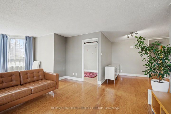 Photo 7 at 616 - 80 Sandcastle Drive, Nepean (Leslie Park), Ottawa