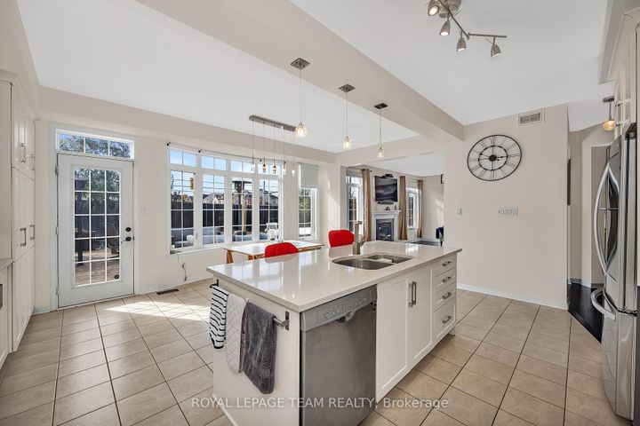 Photo 15 at 200 Kinloch Court, Nepean (Stonebridge), Ottawa