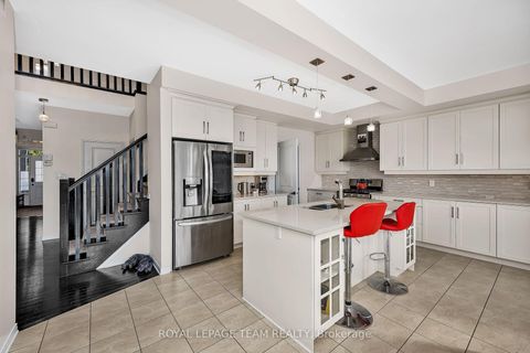 Photo 12 at 200 Kinloch Court, Nepean (Stonebridge), Ottawa