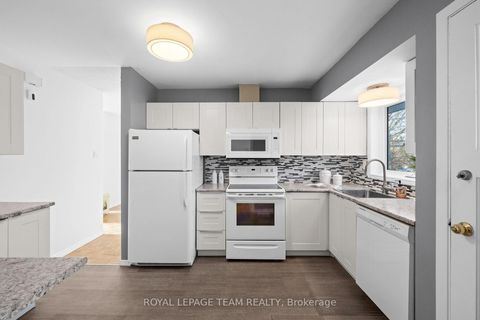 Photo 14 at 5329 Driscoll Drive, Manotick Long Island & Nicholls Island, Manotick