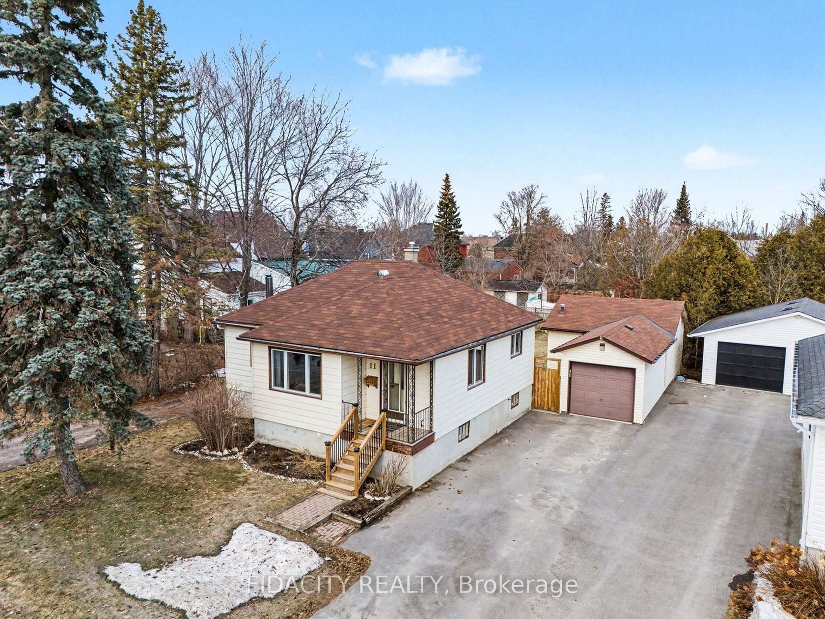 11 Caldwell Street, Carleton Place 2