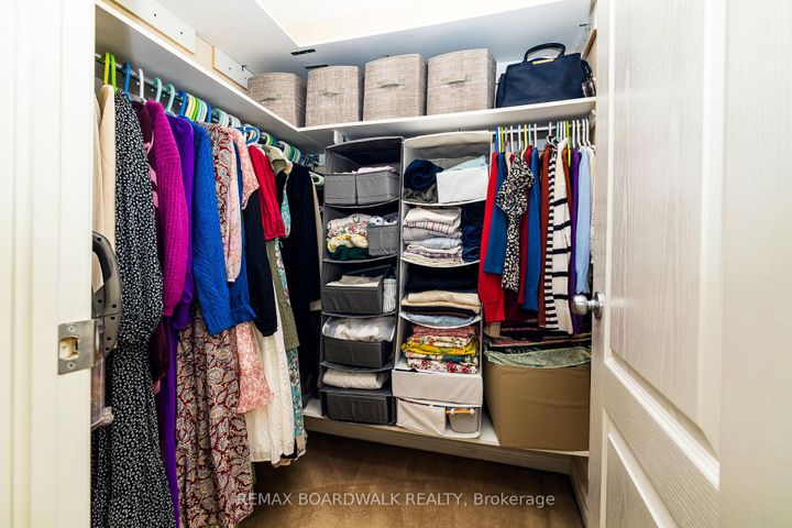 Photo 25 at 29 Madelon Drive, Nepean (Longfields), Ottawa