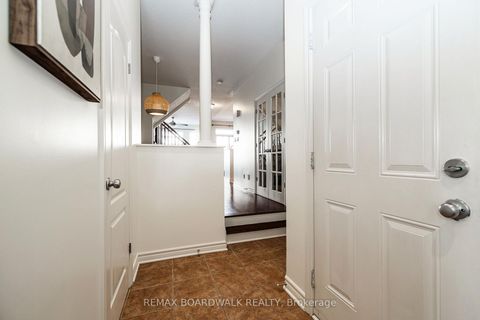 Photo 3 at 29 Madelon Drive, Nepean (Longfields), Ottawa