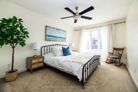 Photo 20 at 29 Madelon Drive, Nepean (Longfields), Ottawa