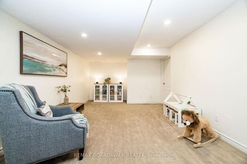 Photo 32 at 29 Madelon Drive, Nepean (Longfields), Ottawa