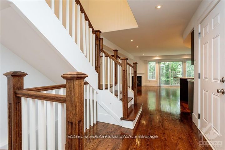 Photo 3 at 144 MONTAUK, Nepean (Carleton Heights), Ottawa