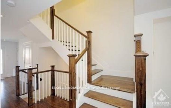 Photo 39 at 144 MONTAUK, Nepean (Carleton Heights), Ottawa