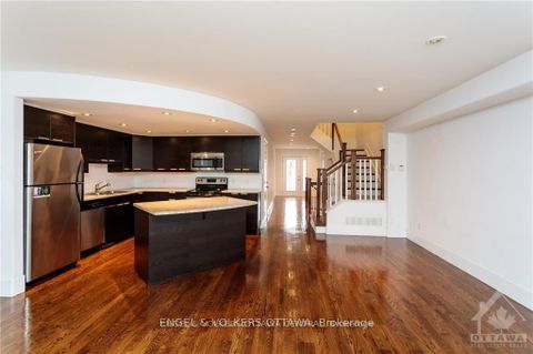 Photo 9 at 144 MONTAUK, Nepean (Carleton Heights), Ottawa