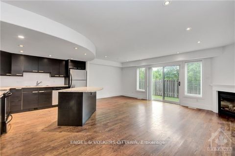 Photo 13 at 144 MONTAUK, Nepean (Carleton Heights), Ottawa