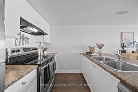Photo 18 at 78 Lyrid Private, Nepean (Half Moon Bay), Ottawa