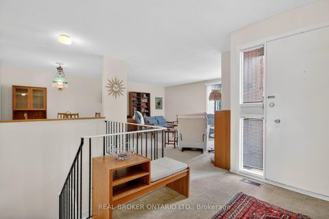 Photo 3 at 10 Amundsen Crescent, Katimavik, Kanata