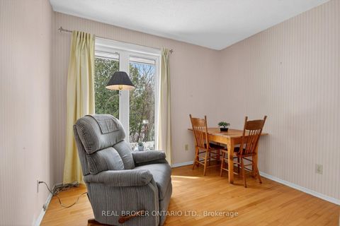 Photo 15 at 10 Amundsen Crescent, Katimavik, Kanata