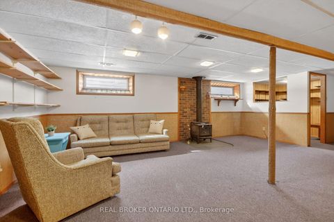 Photo 19 at 10 Amundsen Crescent, Katimavik, Kanata