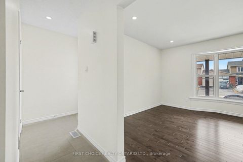 Photo 12 at 883 Lawnsberry Drive, Chatelaine Village, Orleans