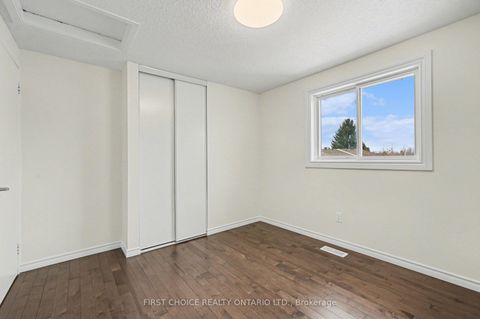 Photo 17 at 883 Lawnsberry Drive, Chatelaine Village, Orleans