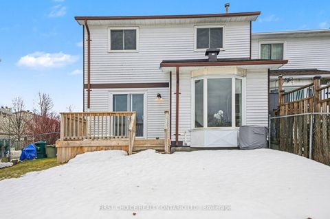 Photo 22 at 883 Lawnsberry Drive, Chatelaine Village, Orleans