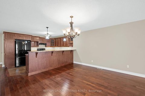 Photo 6 at 458 Van Dusen Street, Almonte, Mississippi Mills