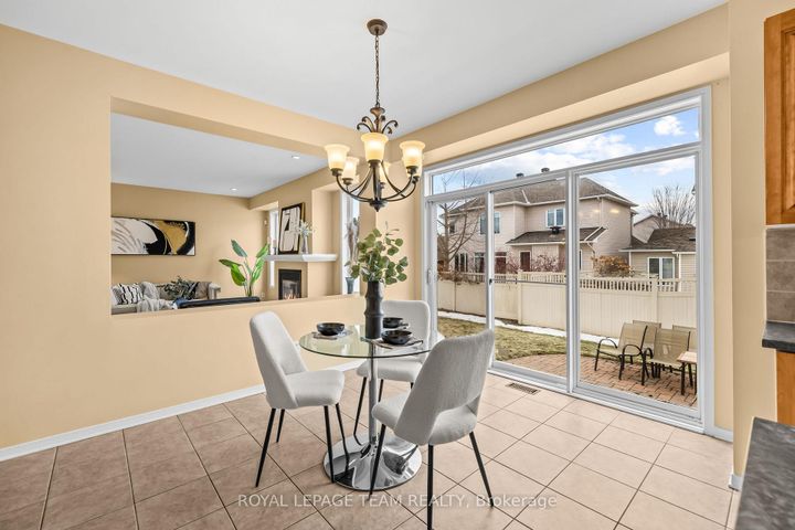 Photo 14 at 522 Kentmare Crescent, Nepean (Strandherd), Ottawa