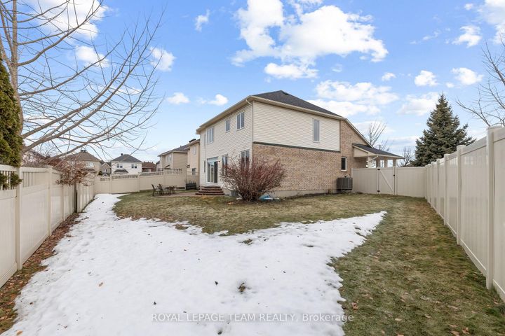 Photo 40 at 522 Kentmare Crescent, Nepean (Strandherd), Ottawa