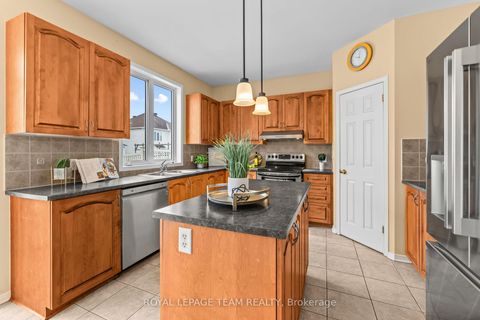 Photo 11 at 522 Kentmare Crescent, Nepean (Strandherd), Ottawa