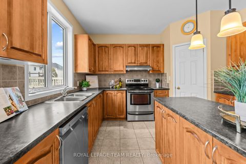 Photo 13 at 522 Kentmare Crescent, Nepean (Strandherd), Ottawa