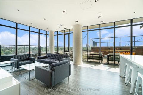 Photo 15 at 207 - 203 Catherine Street, Ottawa Centre