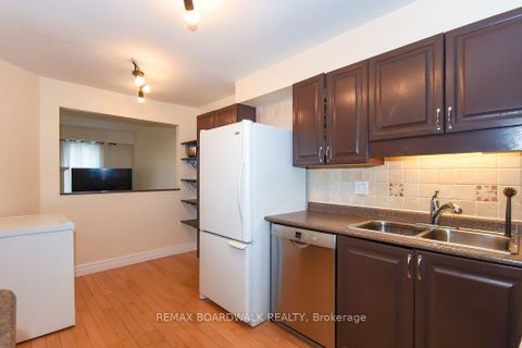 Photo 10 at 1619 Du Sommet Place N, Chateauneuf, Orleans