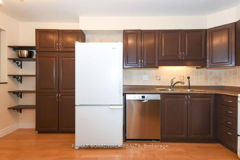 Photo 11 at 1619 Du Sommet Place N, Chateauneuf, Orleans