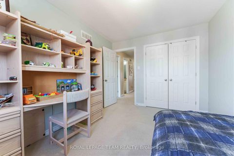 Photo 15 at 106 WHISPERING WINDS Way, Mer Bleue/Bradley Estates/Anderson Park, Orleans