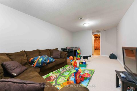 Photo 23 at 106 WHISPERING WINDS Way, Mer Bleue/Bradley Estates/Anderson Park, Orleans