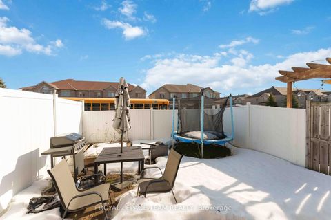 Photo 26 at 106 WHISPERING WINDS Way, Mer Bleue/Bradley Estates/Anderson Park, Orleans