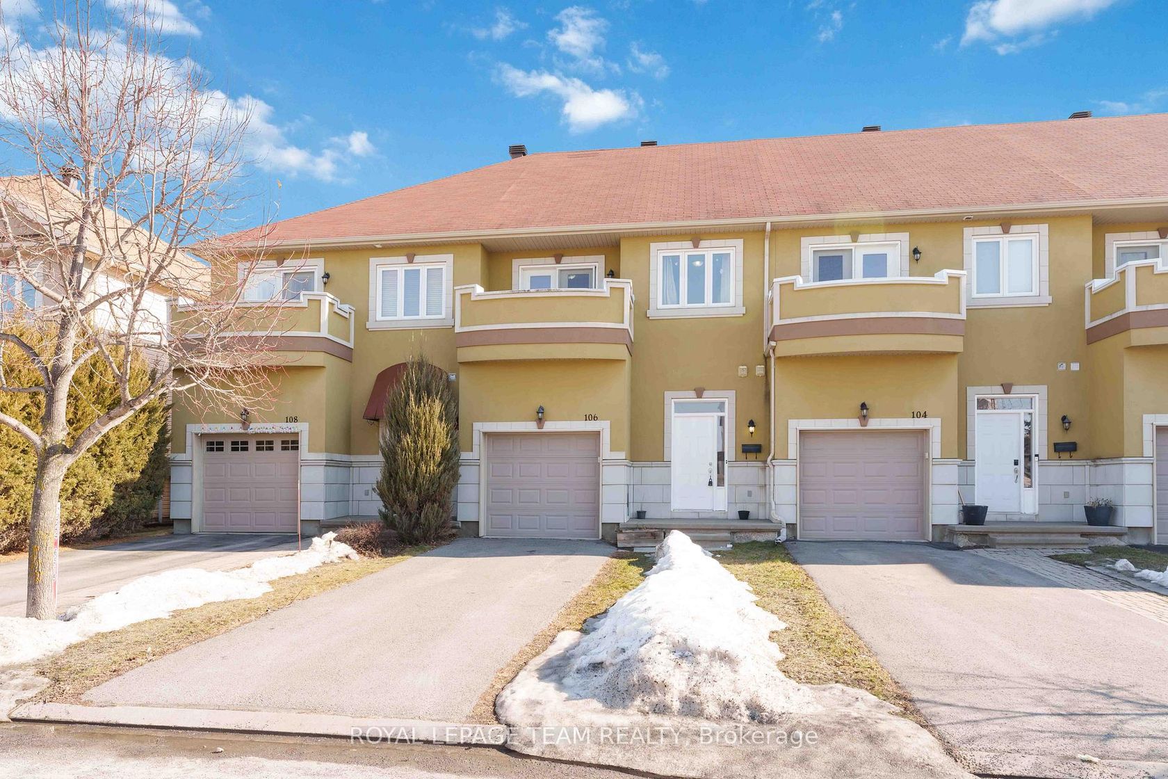 106 WHISPERING WINDS Way, Mer Bleue/Bradley Estates/Anderson Park, Orleans 2