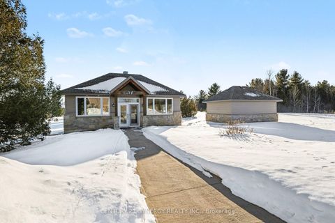 Photo 36 at 30 Basswood Crescent, Rideau Lakes (South Elmsley) Twp, Rideau Lakes