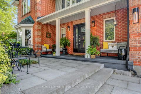 Photo 2 at 4 Heritage Grove Crescent, Stittsville (Central), Stittsville